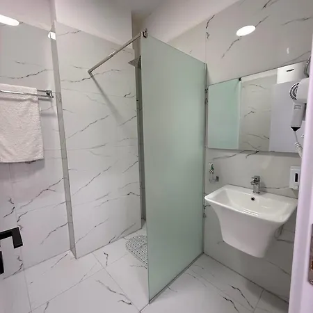 House Albania شقة