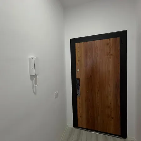 Appartamento House Albania Kamez
